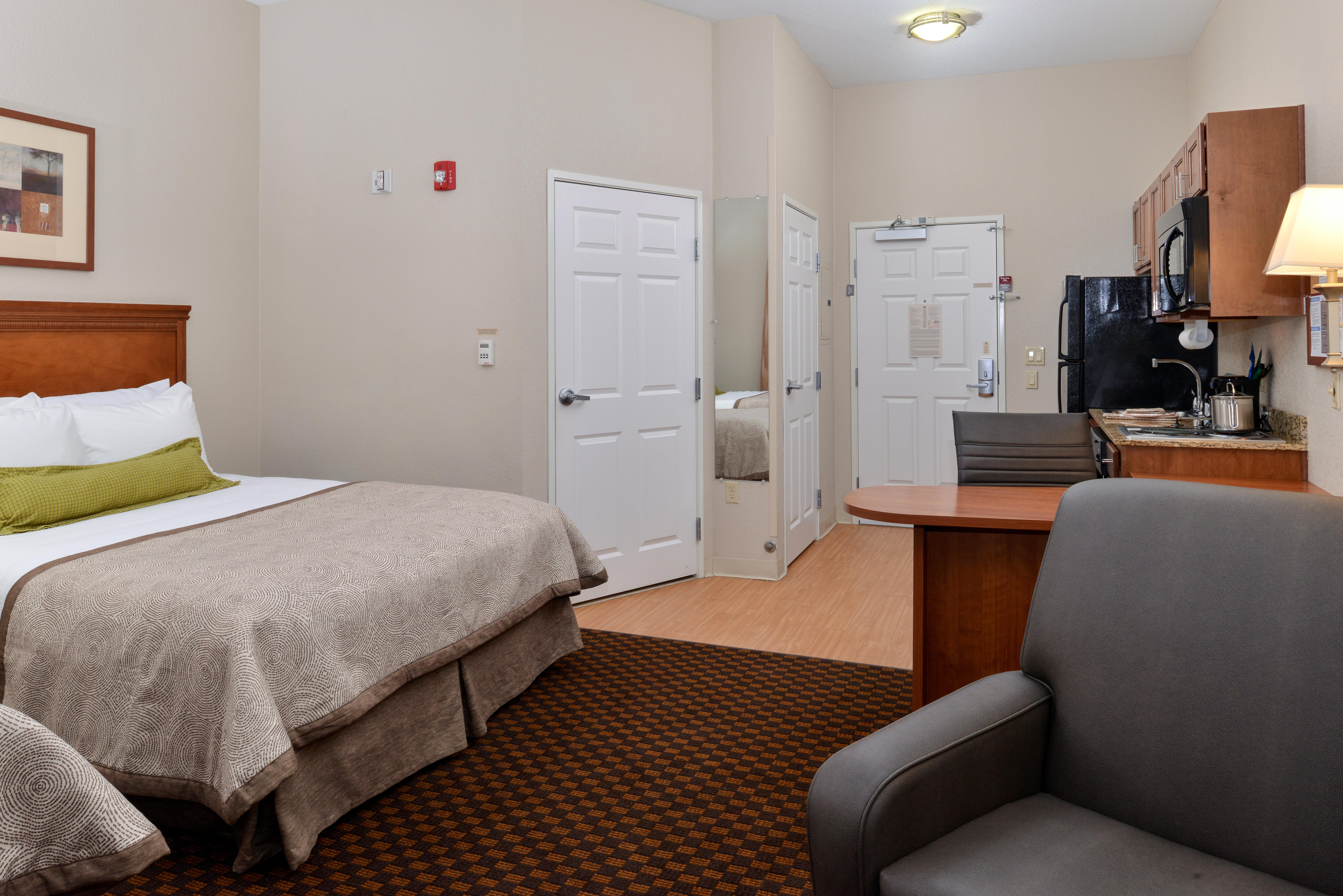 Candlewood Suites Turlock By Ihg Eksteriør bilde