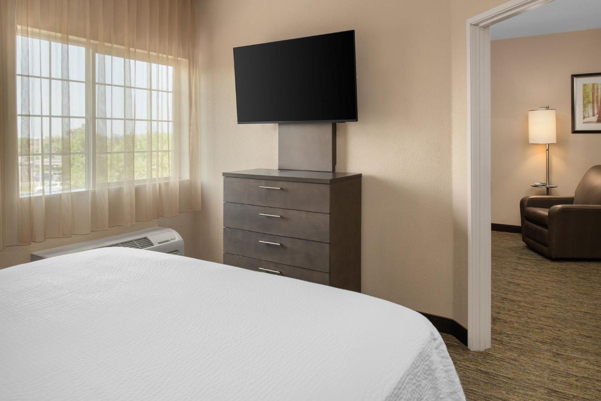 Candlewood Suites Turlock By Ihg Eksteriør bilde