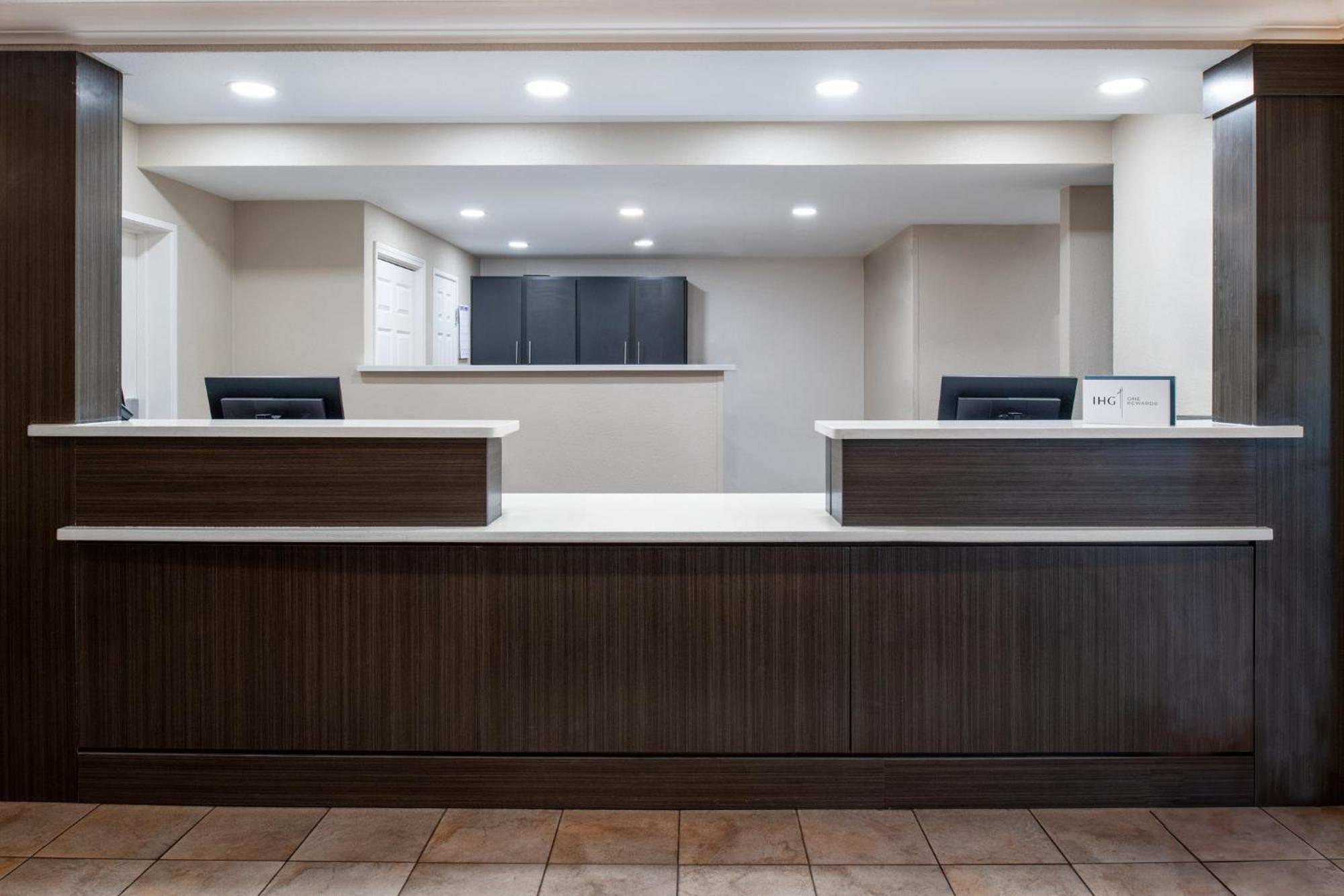 Candlewood Suites Turlock By Ihg Eksteriør bilde