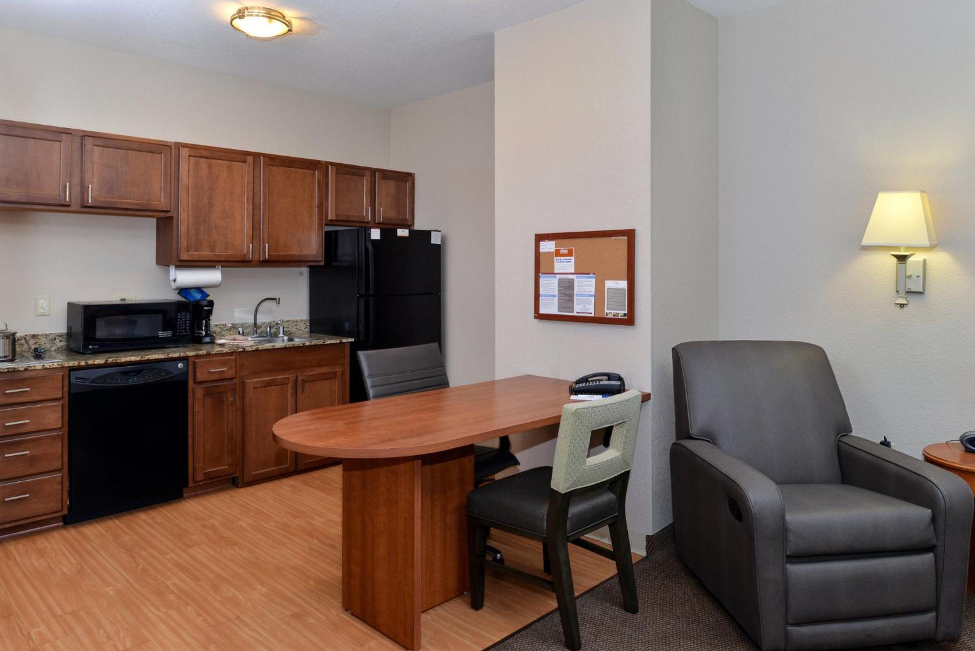 Candlewood Suites Turlock By Ihg Eksteriør bilde