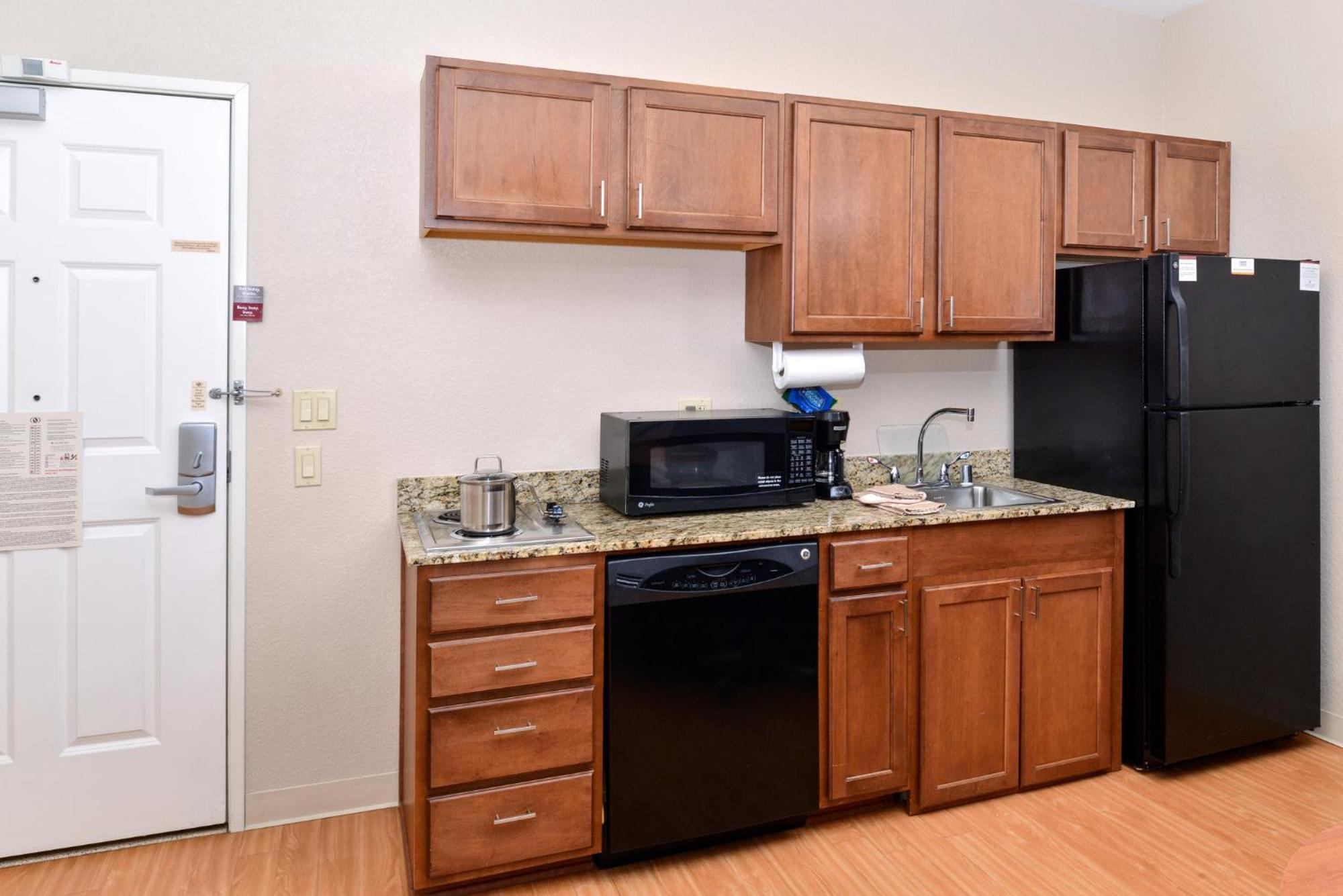 Candlewood Suites Turlock By Ihg Eksteriør bilde